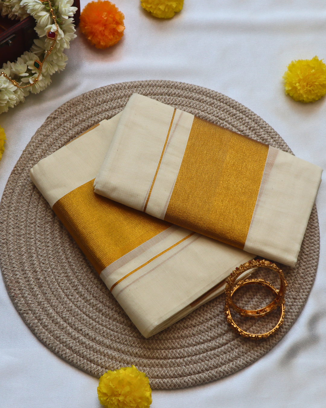 Set Mundu - Thick Gold Kara