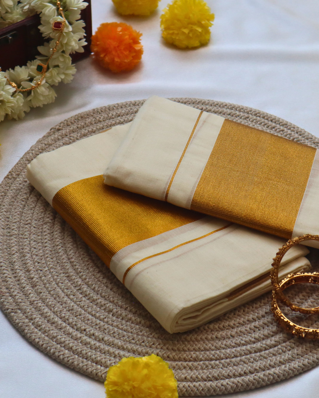 Set Mundu - Thick Gold Kara