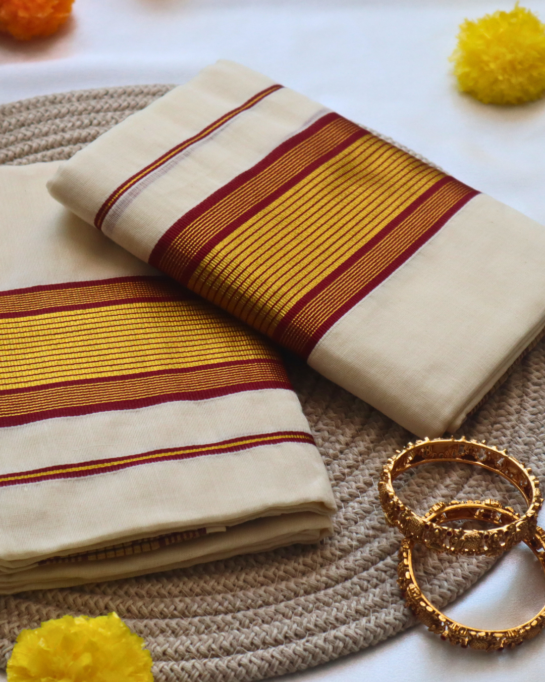 Set Mundu - Thin Marron Gold Kara