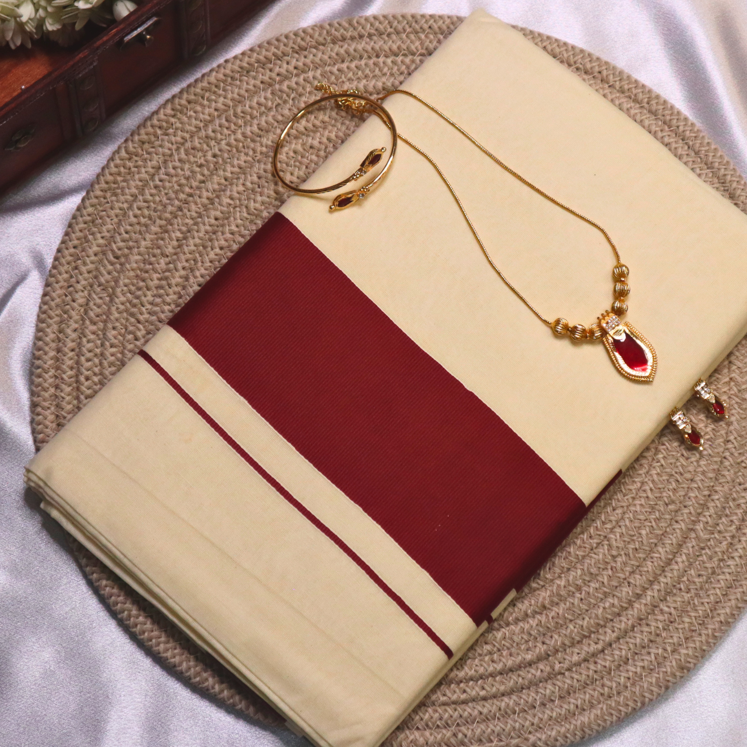 Set Saree - Maroon Thick Border